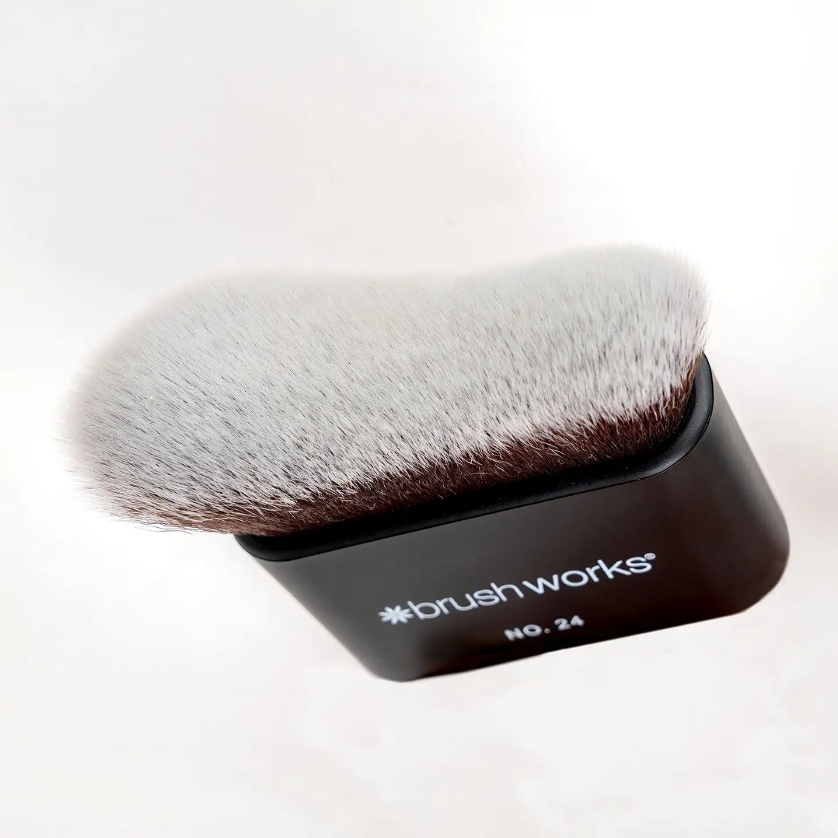 Brocha Rostro y Cuerpo N.24 Brushworks