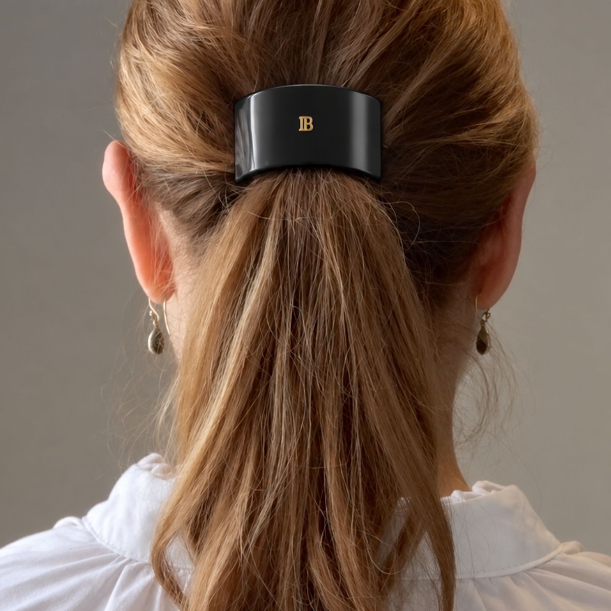 Colet Black Logo 18K Balmain