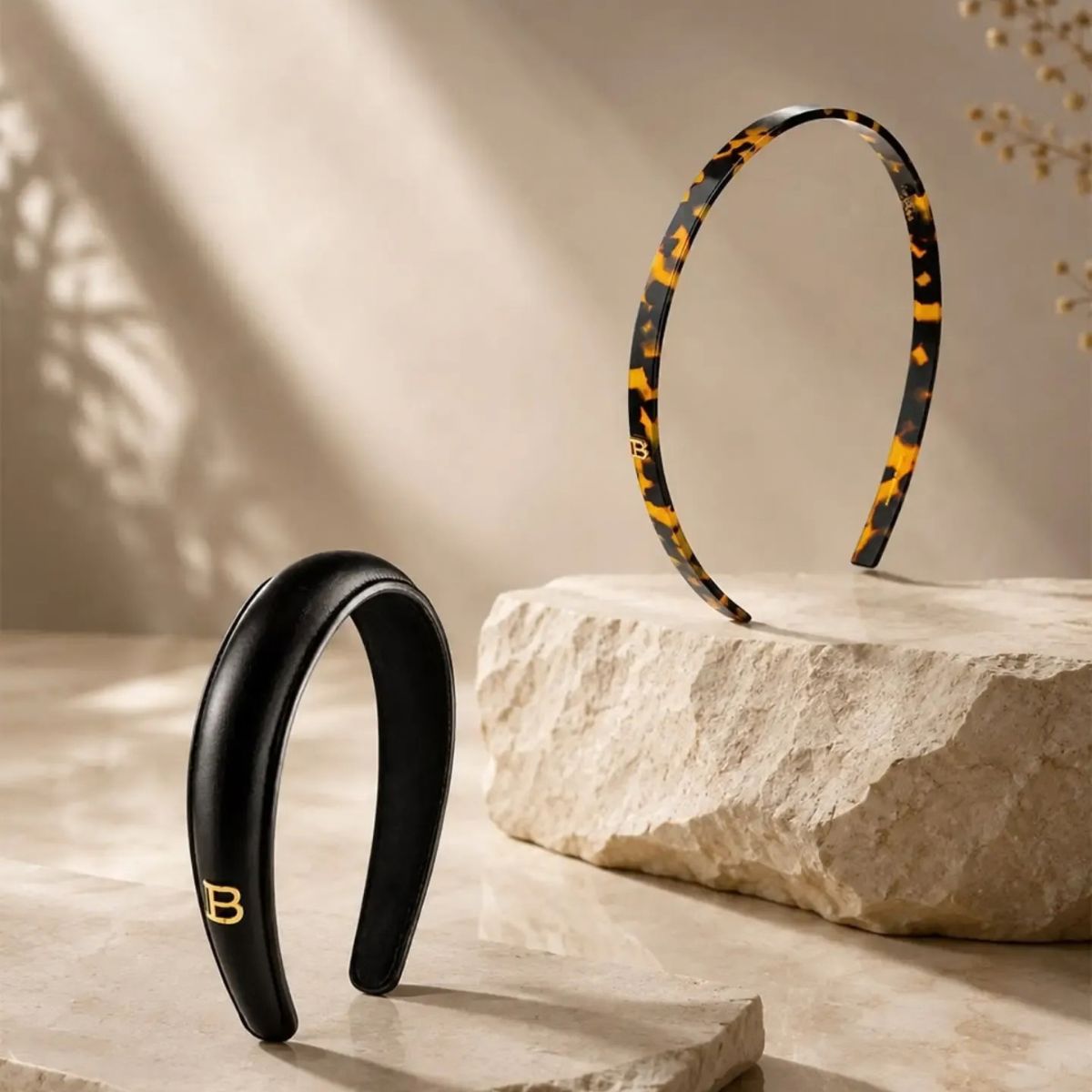 Cintillo Diadema Cuero Logo 18K Balmain