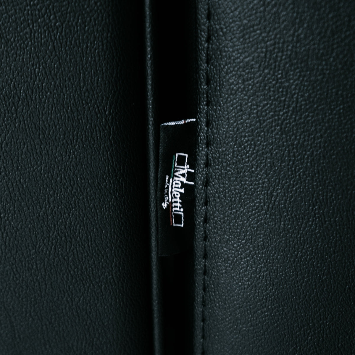 Lavapelo Plume Air Negro Loza Blanca Maletti
