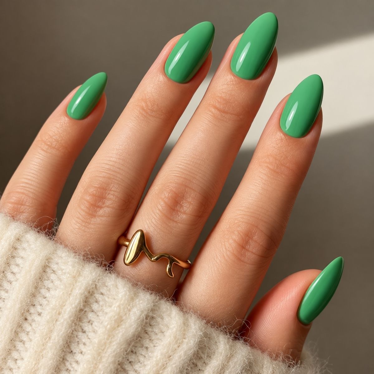 Esmalte Semipermanente Sin Tpo Verdes, Azules, Violetas y Tonos Vibrantes Bcolor Gel On Off 14ml Thuya